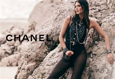 chanel rouge vittoria ceriti|THE CHANEL CRUISE 2022/23 COLLECTION CAMPAIGN.